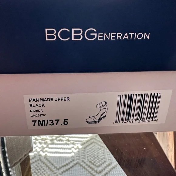 New BCBG generation wedges . Size 7.5 - Picture 6 of 7